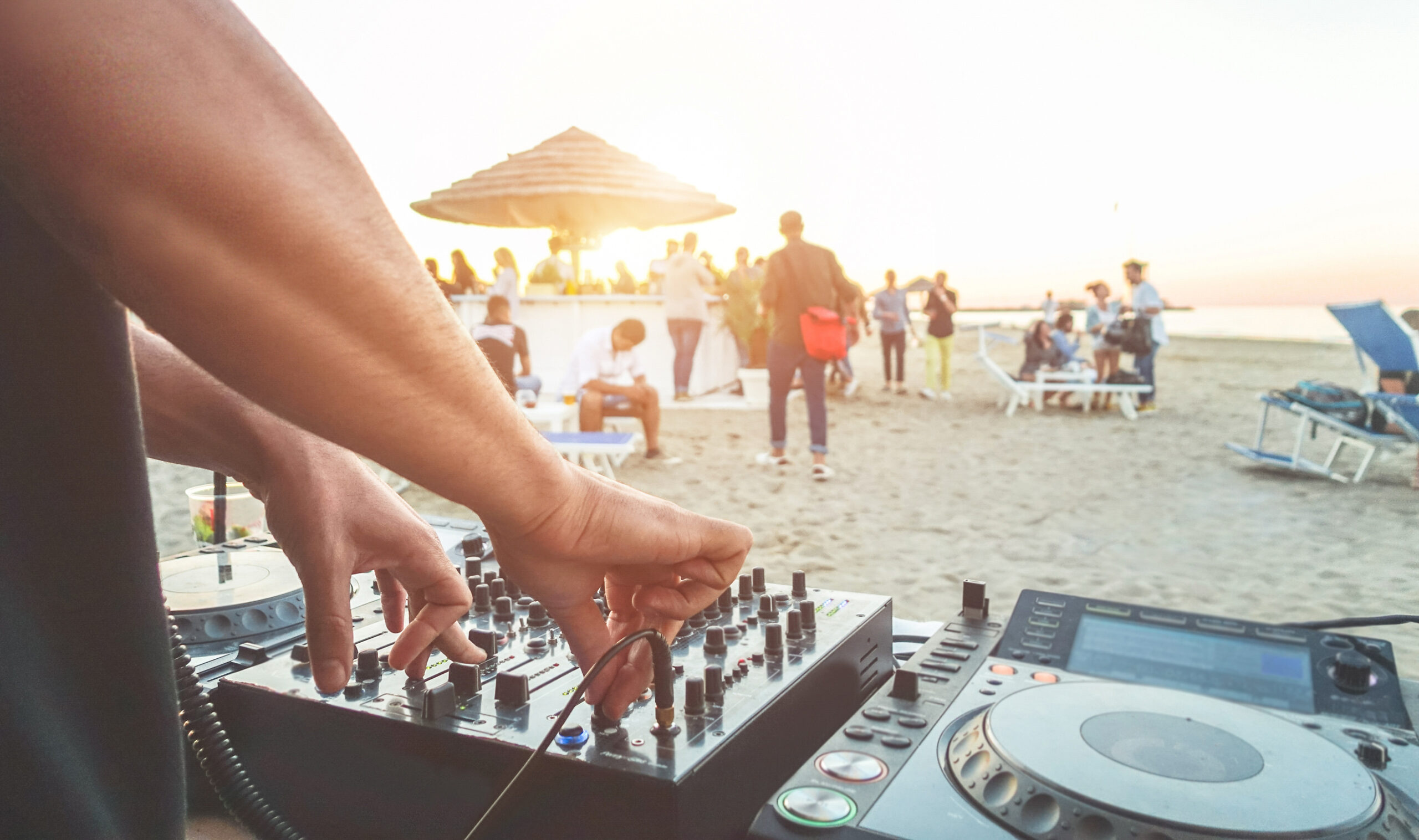 <div class="wcmp-player-container product-1102"><audio controlslist="nodownload" data-product="1102"  volume="1" id="1102" preload="none" data-lazyloading="none" class="wcmp-player track mejs-classic" data-duration="1:30"><source src="https://strokehouse.com/wp-content/uploads/wcmp/0bb69f3a1fabcae5f38ae7505f35961b.mp3" type="audio/mp3" /></audio></div>Chill Dance - Downtempo Remix - Promo Pack